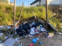 moradores-reclamam-de-parques-com-mato-alto,-lixo-e-em-situacao-de-abandono-em-piracicaba:-‘ja-acharam-cobra-ali’