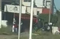 vitima-troca-socos-e-tapas-com-assaltantes-durante-roubo-a-moto-de-luxo-em-limeira;-video